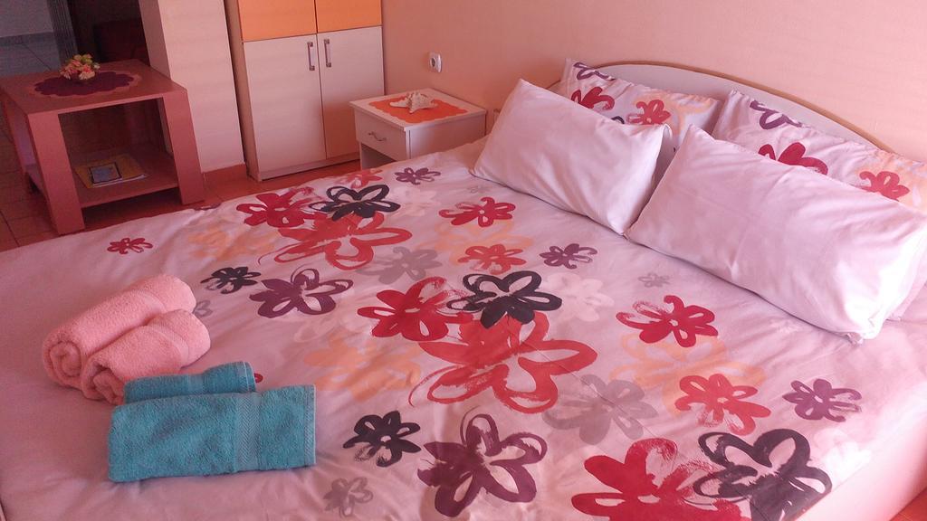 Karoski Apartments & Suites Ohrid Luaran gambar