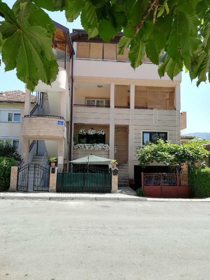 Karoski Apartments & Suites Ohrid Luaran gambar
